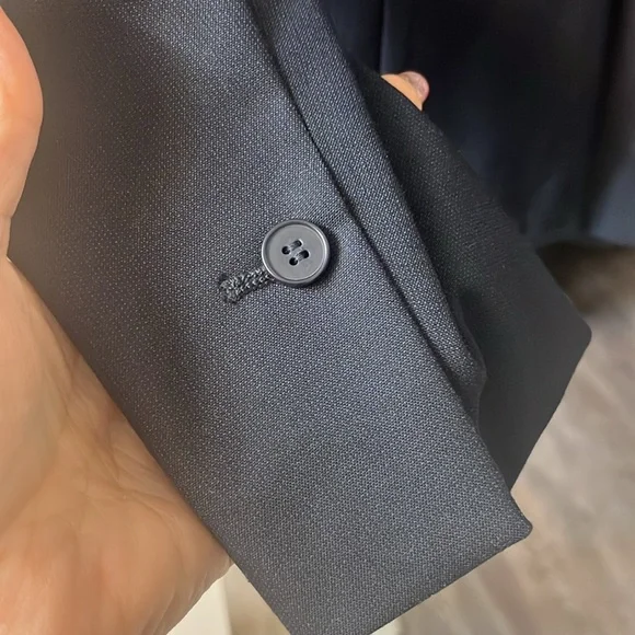 H&M. Worn once. Perfect condition. Classic Navy Women's Blazer - Picture 5 of 5